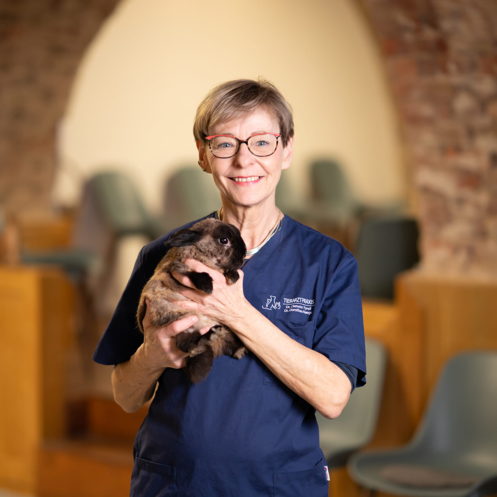 Porträtfoto der Tierärztin Dr. med. vet. Dorothee Haege